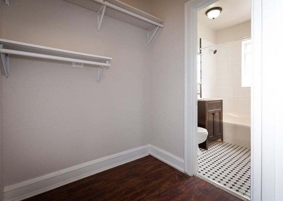 1st image of 6746 N Ashland Ave #606