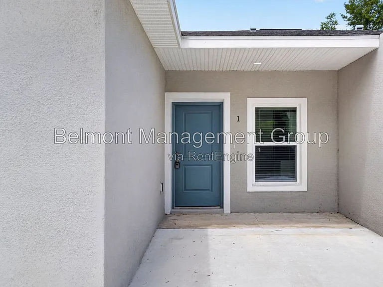 630 NW 59th Ave #1 — Photo 2