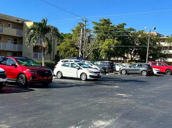 1304 NE 191st St #A229, Miami, FL 33179