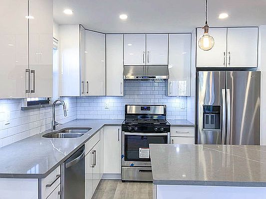 4th image of 24-25 21st St #1