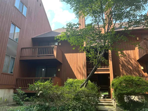 520 Teal Plaza image 1 of 41