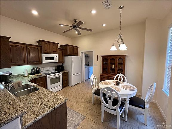 5th image of 2107 Kingfisher Ln