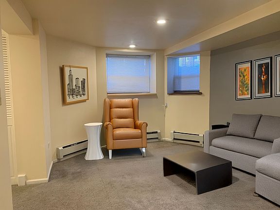 3rd image of 5315 W Leland Ave #G