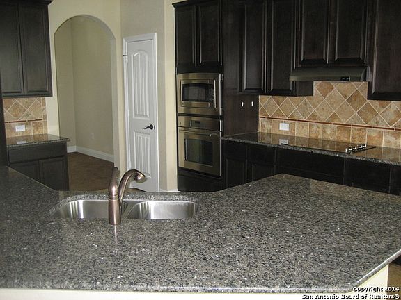 3rd image of 308 Bison Ln