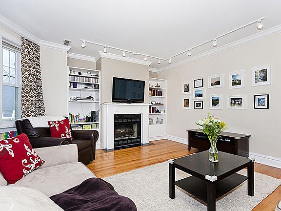 2nd image of 1113 W Lill Ave #2E