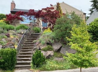 3446 39th Ave W, Seattle, WA 98199