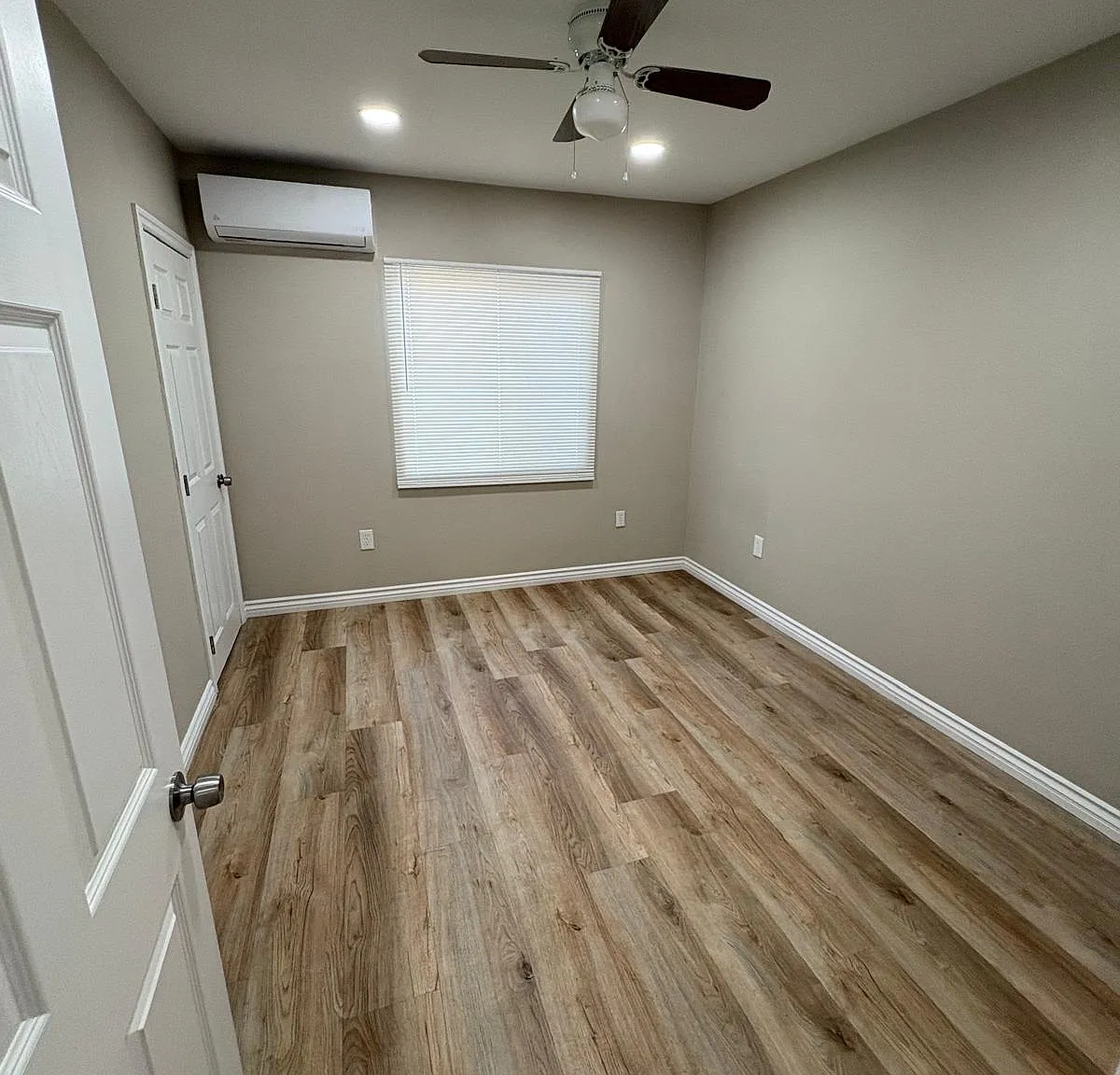 2 bed, 750 sqft, $2,295 — Photo 1