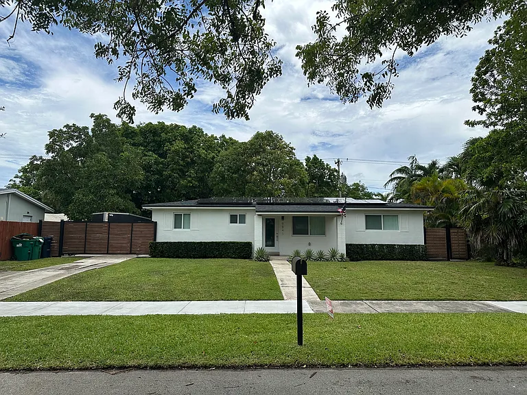 9841 Dominican Dr — Photo 1