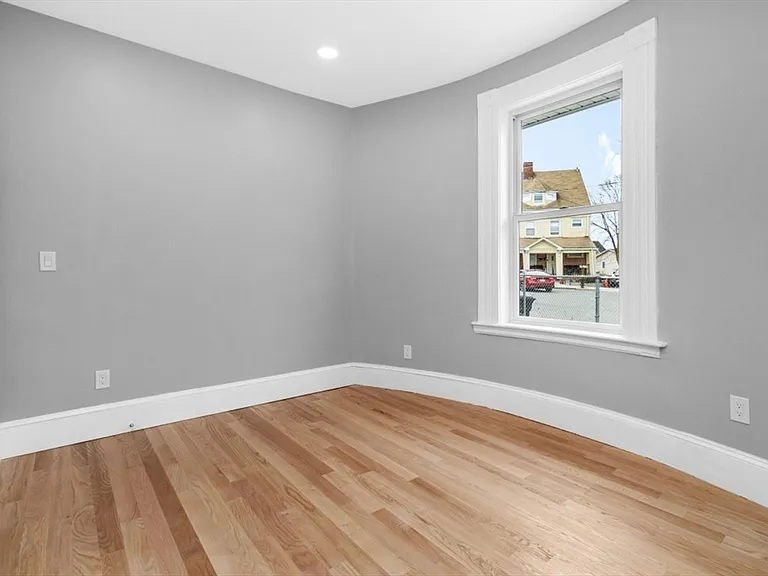 66 Stanley St #1 — Photo 15