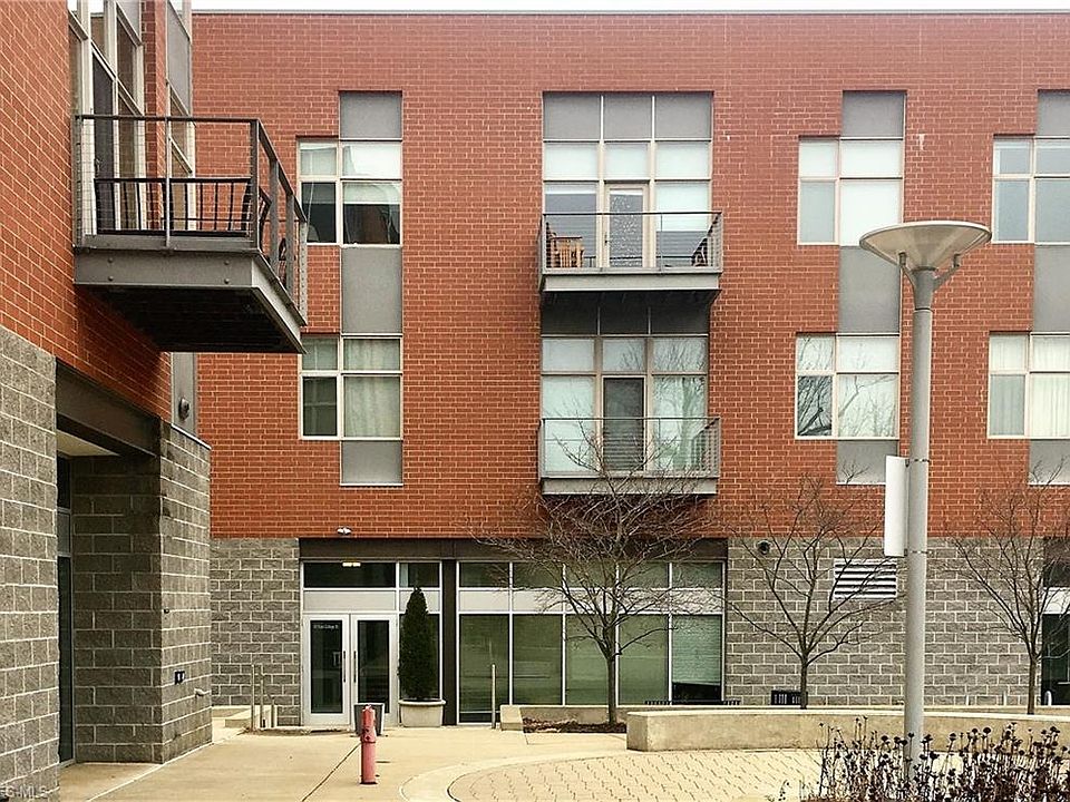 1st image of 65 E College St APT 206