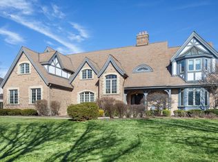 6983 Fieldstone Dr, Burr Ridge, IL 60527