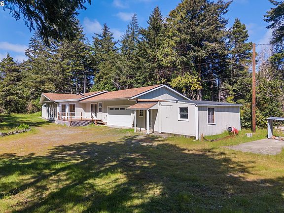 5th image of 92504 Paradise Point Rd