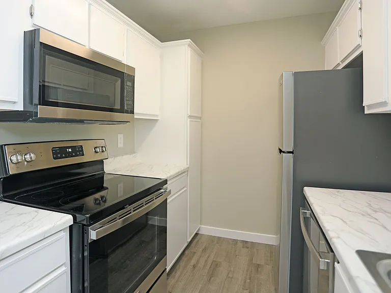 1008 Rucker St #B — Photo 1