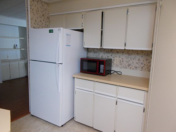 5th image of 655 Marlin Cir