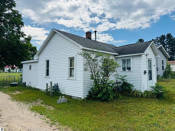 5th image of 404 Donnelly St