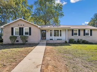 607 General Barksdale Dr, Smyrna, TN 37167
