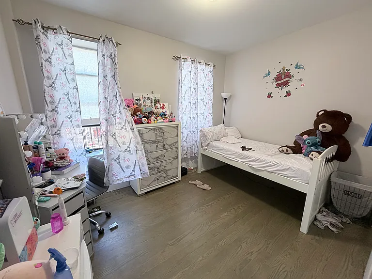 1552 President St #6C — Photo 6