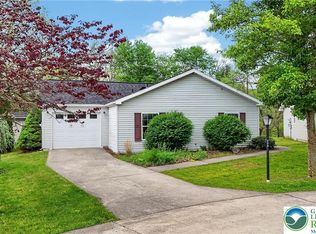 860 Trestle Ct, Pine Grove, PA 17963