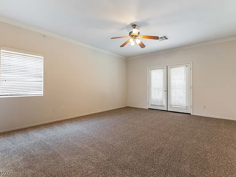 4432 Lobero Ave — Photo 9