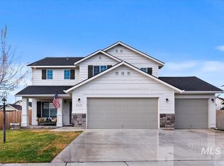 4450 E Stone Falls Dr, Nampa, ID 83686