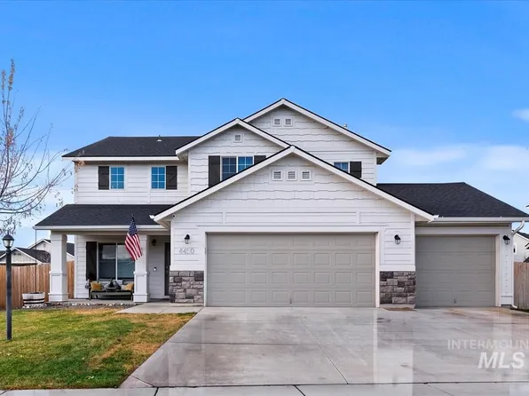 4450 E Stone Falls Dr, Nampa, ID 83686
