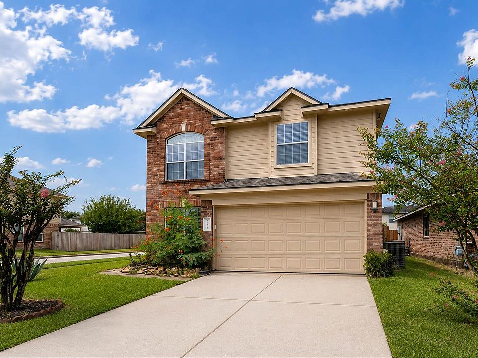1st image of 21003 Roxette Ct
