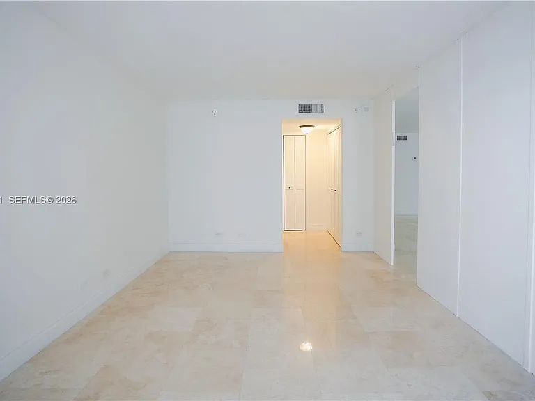 6039 Collins Ave #503 — Photo 11