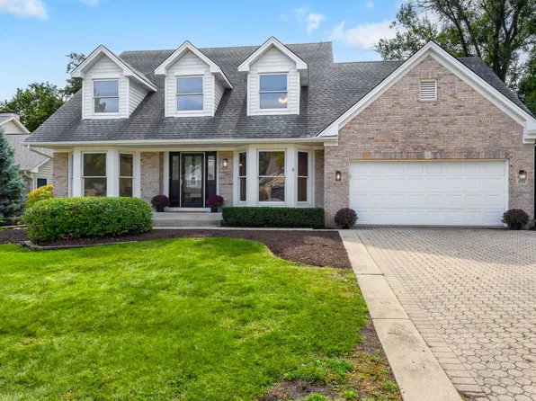 511 Graywood Dr, Lombard, IL 60148