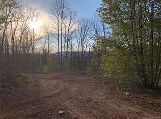 220 Powell Dr, Rosman, NC 28772