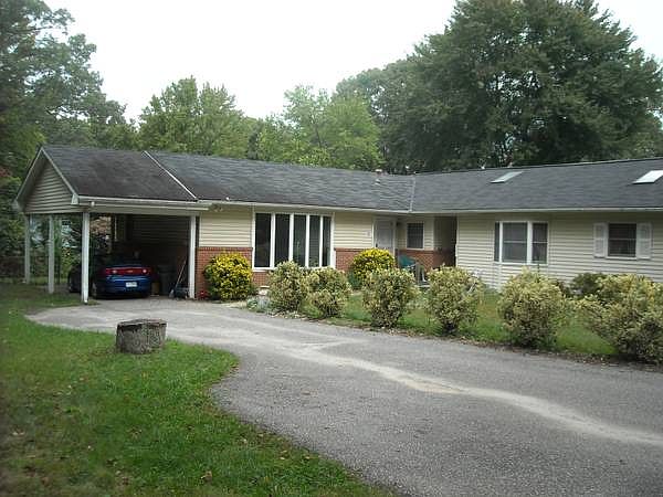1st image of 584 Tower Bank Ct