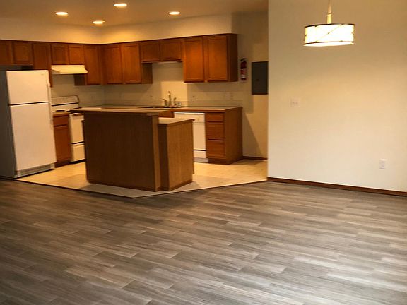 2nd image of 1420 S Skyline Dr APT C
