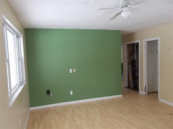 3rd image of 1147 Dale Ave