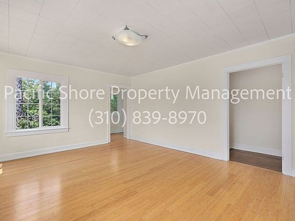 4th image of 1532 N Commonwealth Ave #1/2
