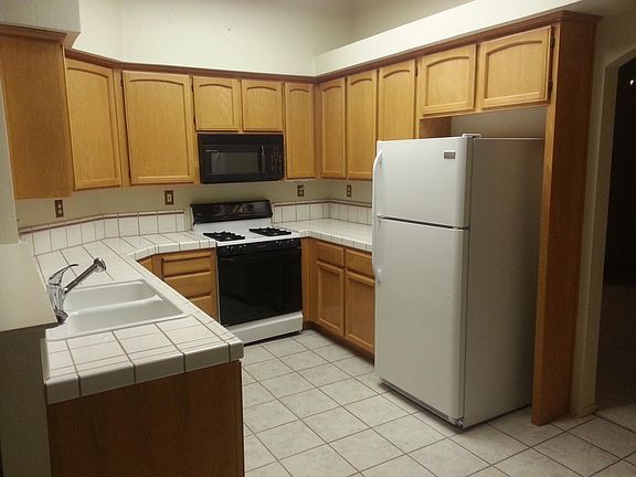 3rd image of 6004 Belfield Cir