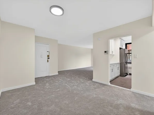 32-40 92nd St #B311, Queens, NY 11369