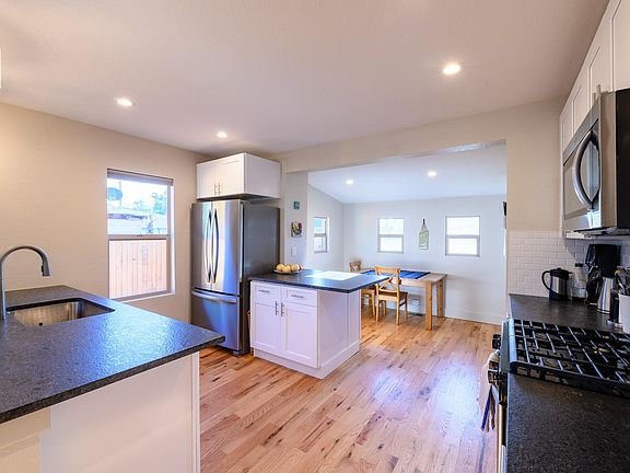 5th image of 3725 N Saint Paul St
