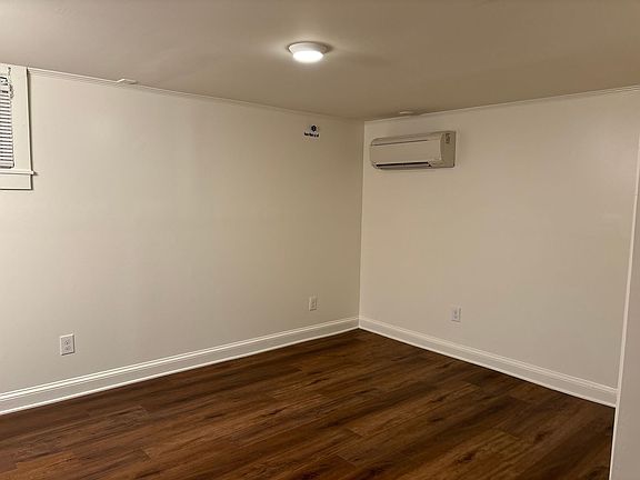 5th image of 905 W McGee St APT C