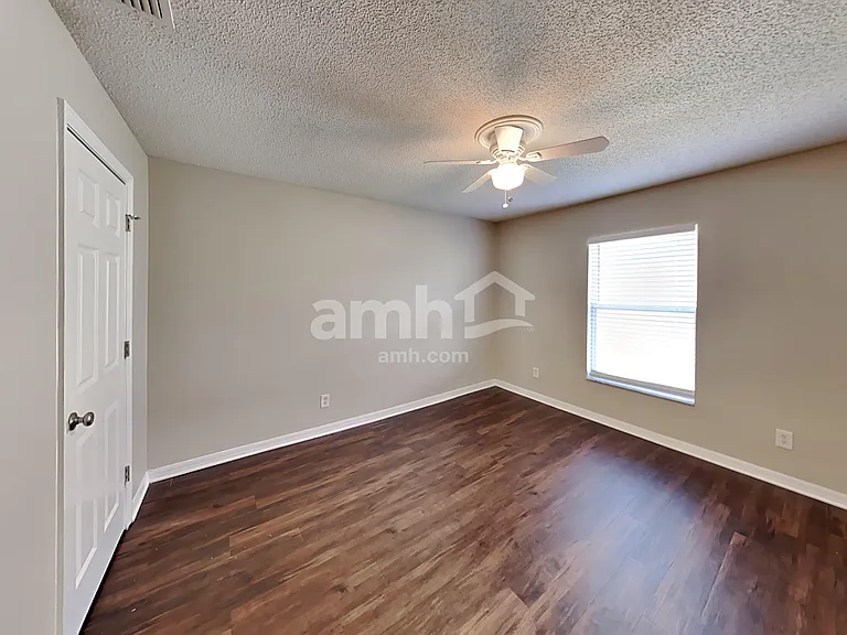 1913 Southern Oak Loop — Photo 20