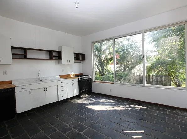 5624 Jackson St Floor 1, Pittsburgh, PA 15206