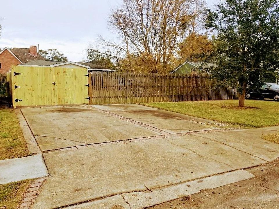 1st image of 4635 Cartier Ave
