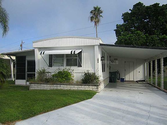 5th image of 292 Nassau Dr