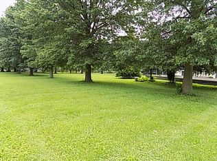 6935 Russell Cave Rd, Lexington, KY 40511