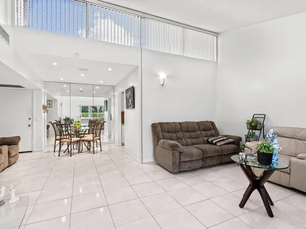 2538 Boundbrook Drive S #140, Palm Springs, FL 33406