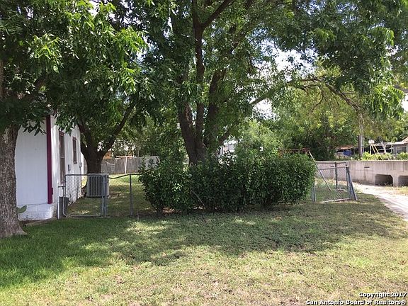 4th image of 1804 N Ih 35