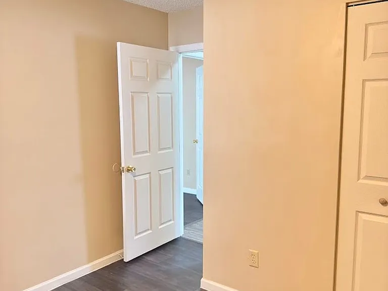 114 Leeward Dr — Photo 10