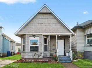 56 Oak St, River Rouge, MI 48218