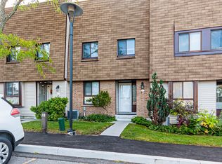 189 Springhead Gdns #22, Richmond Hill, ON L4C 5C7