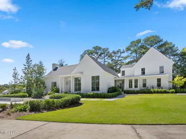 919 Montrose Dr, Ridgeland, MS 39157