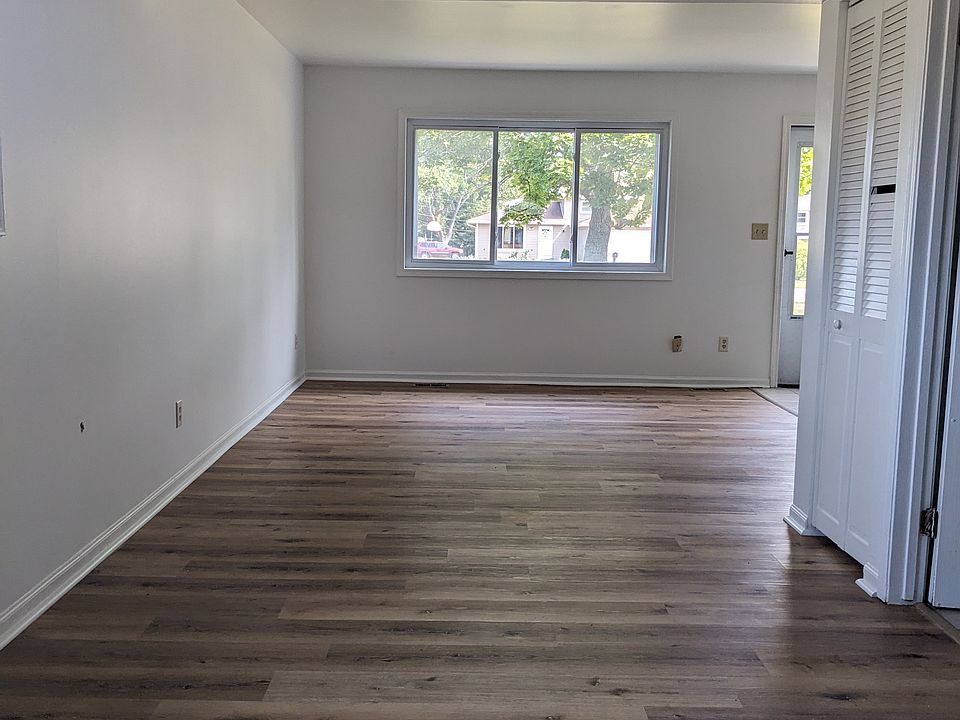 1st image of 7502 Whitcomb St #D