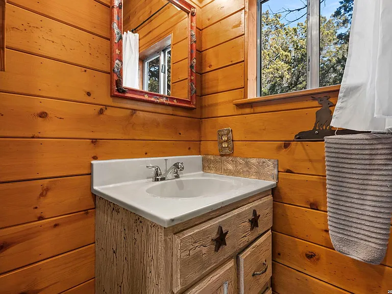 1597 Pipe Springs Dr — Photo 14
